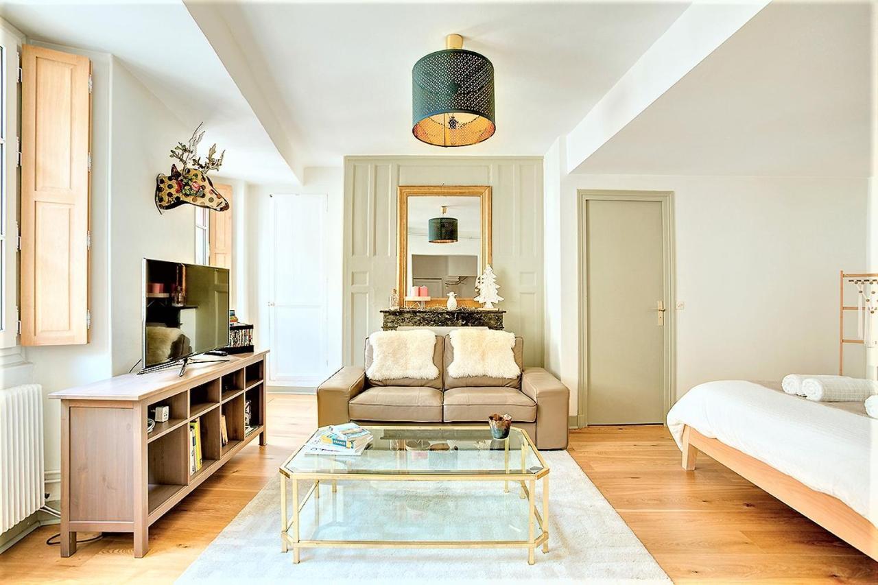 Appartement De Charme Au Coeur Du Centre Historique Tours Exteriér fotografie